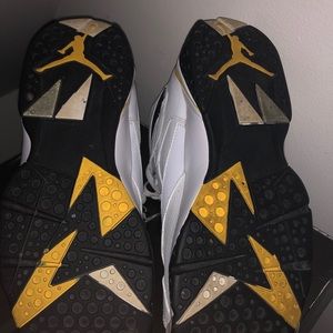 Jordan 7 white varsity maize